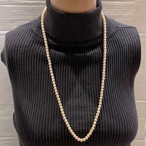 Elegant vintage necklace